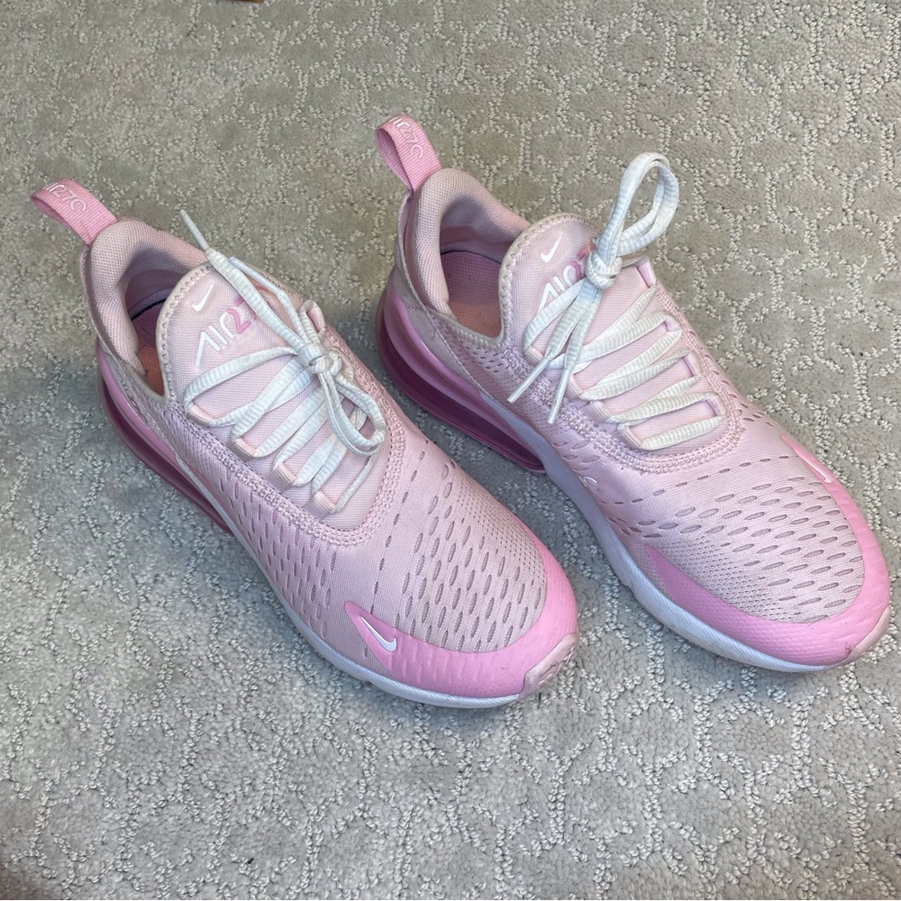 Nike Air Max 270 in Pink - Picture 6 of 8